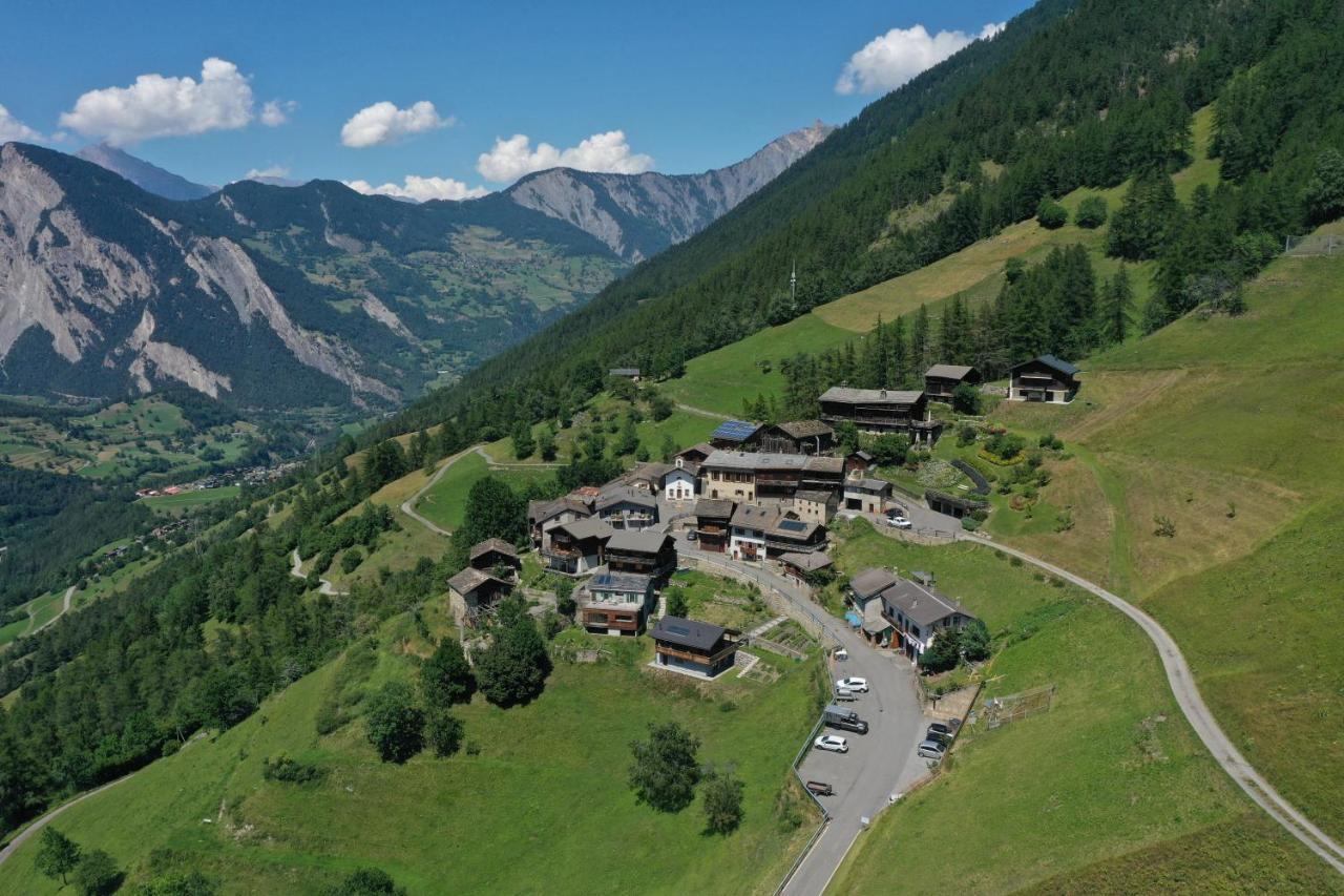 Gite Du Pelerin-Chalet De Montagne ออร์ซิแยร์ ภายนอก รูปภาพ